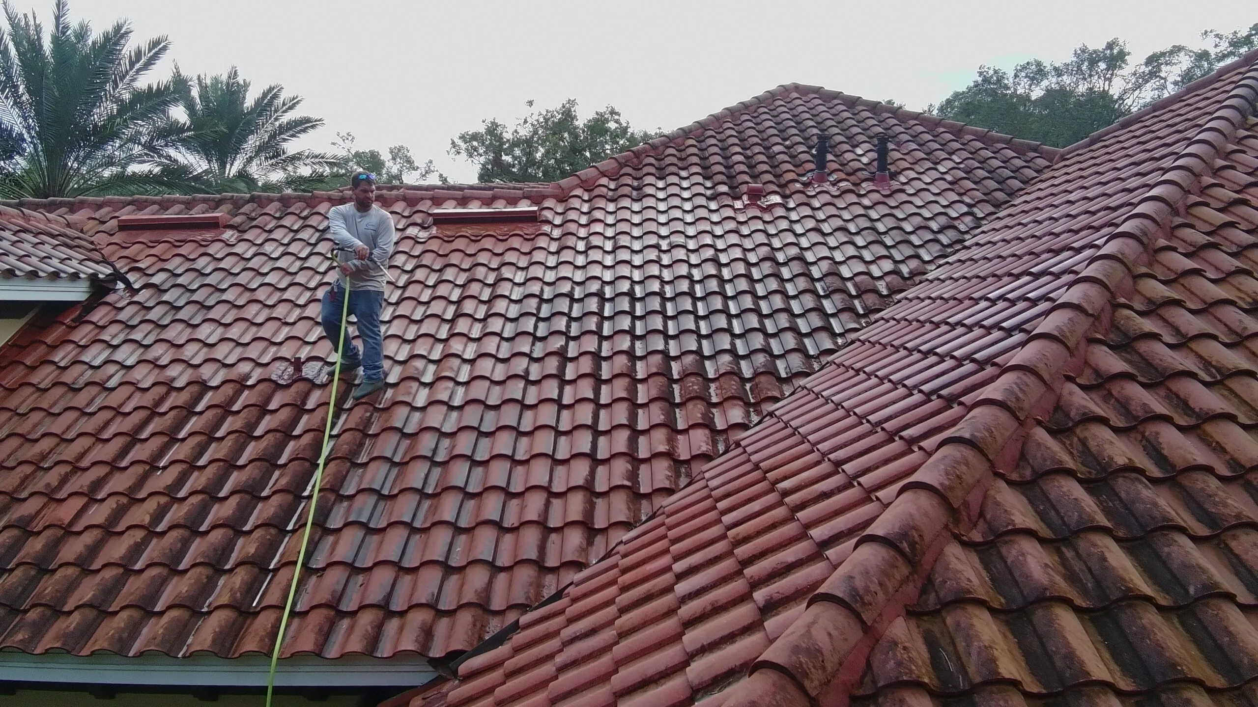 cleaning roofs in heathrow fl