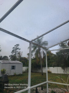 Aluminum Pool Enclosure And Deck Cleaning Services in Deltona FL