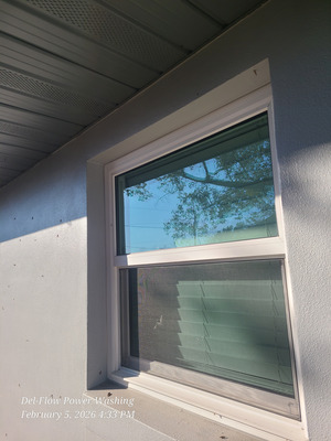 Exterior Window Glass Cleaning Services Project in Deltona FL 32725