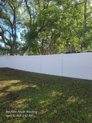 Fence Algae And Mold Cleaning Service Project in Deltona FL 32738