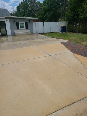Driveway Cleaning And Surface Restoration Services Project in Minneola FL 34715
